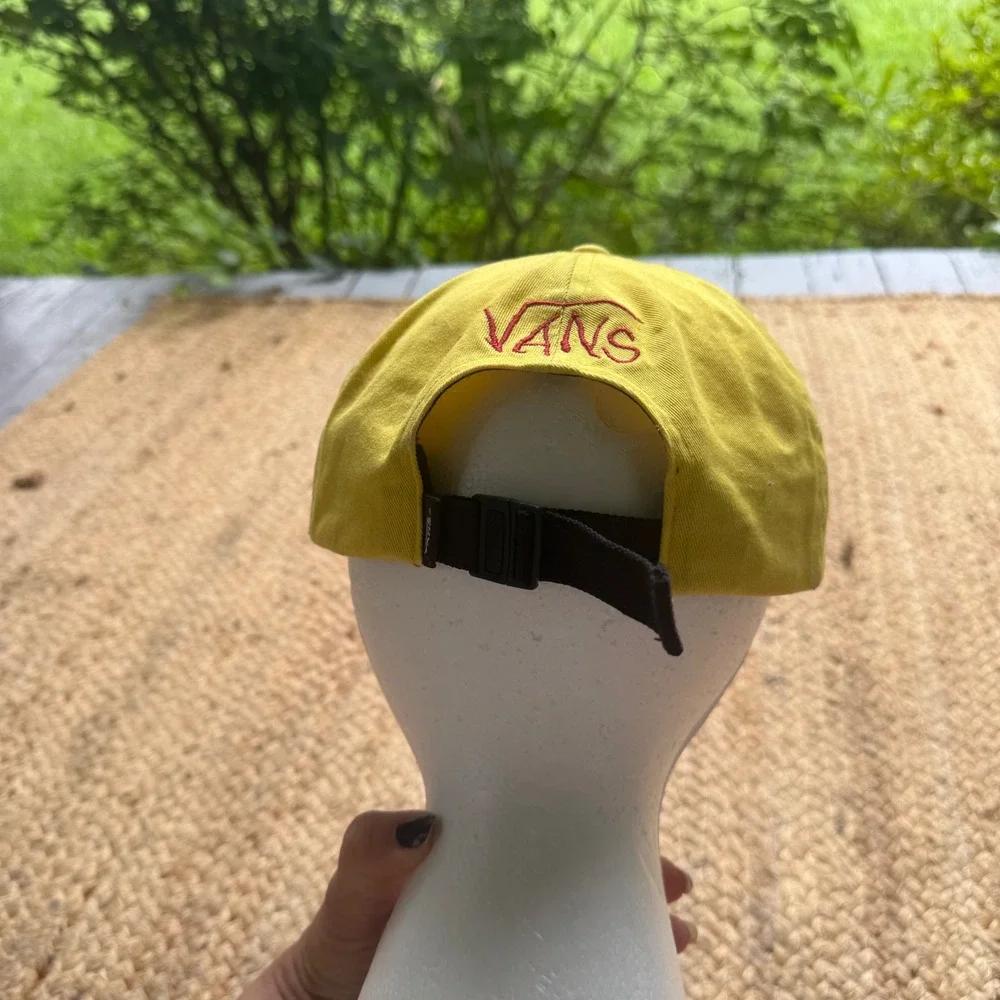 Vans x IT Stephen King Pennywise Red Balloon Yellow Strapback Hat Cap Halloween